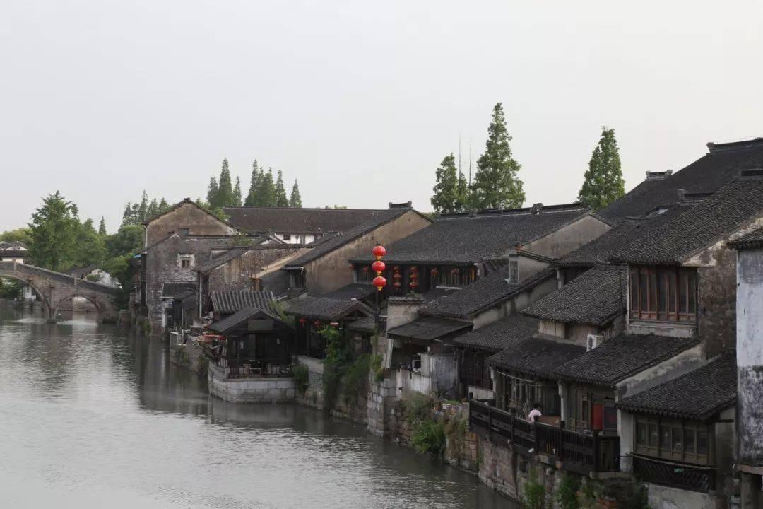 法律困扰？江西速欣商务咨询为您提供专业法务咨询服务