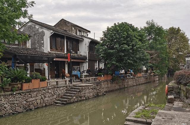 主打一个质价比:“美团2024黑珍珠餐厅指南”发布 重庆5家餐厅上榜